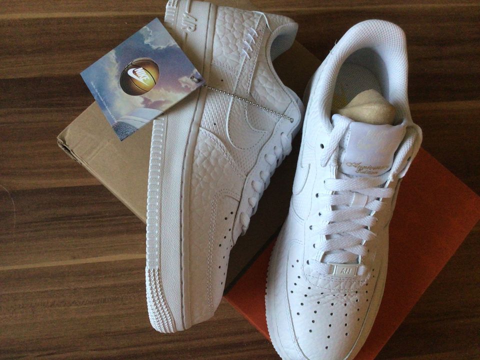 NIKE Air Force 1 07 Woman-White metallic Gold 40,5 in Wörlitz