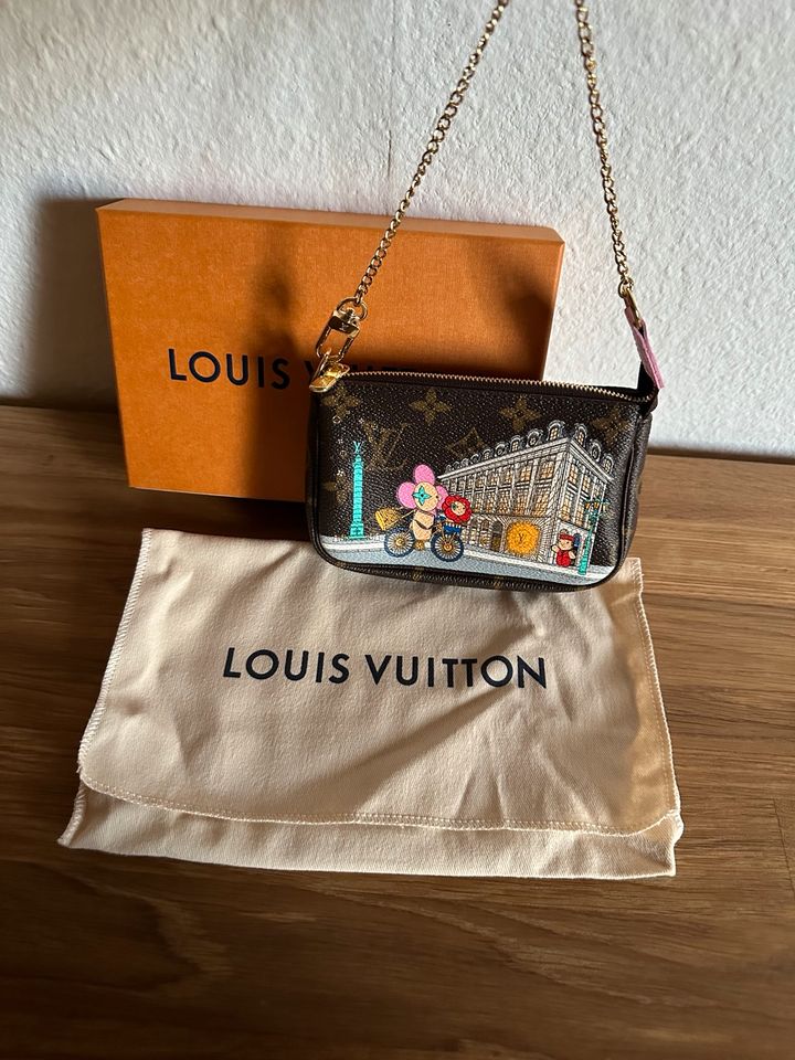 Louis Vuitton Pochette Vivienne Neu 2022 Sammlerstück in Dortmund