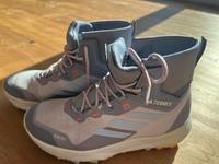 Adidas TERREX US7 Nürnberg (Mittelfr) - Mitte Vorschau