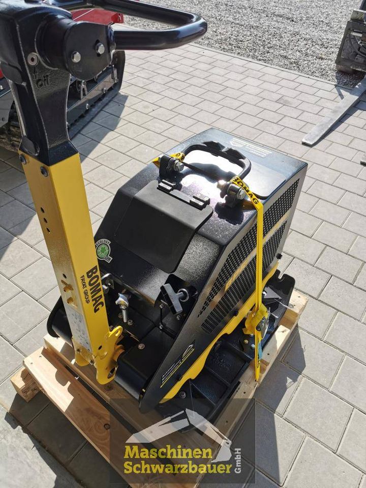 Rüttelplatte 260 kg Bomag BRP 40 / 60 D NEU in Kühbach