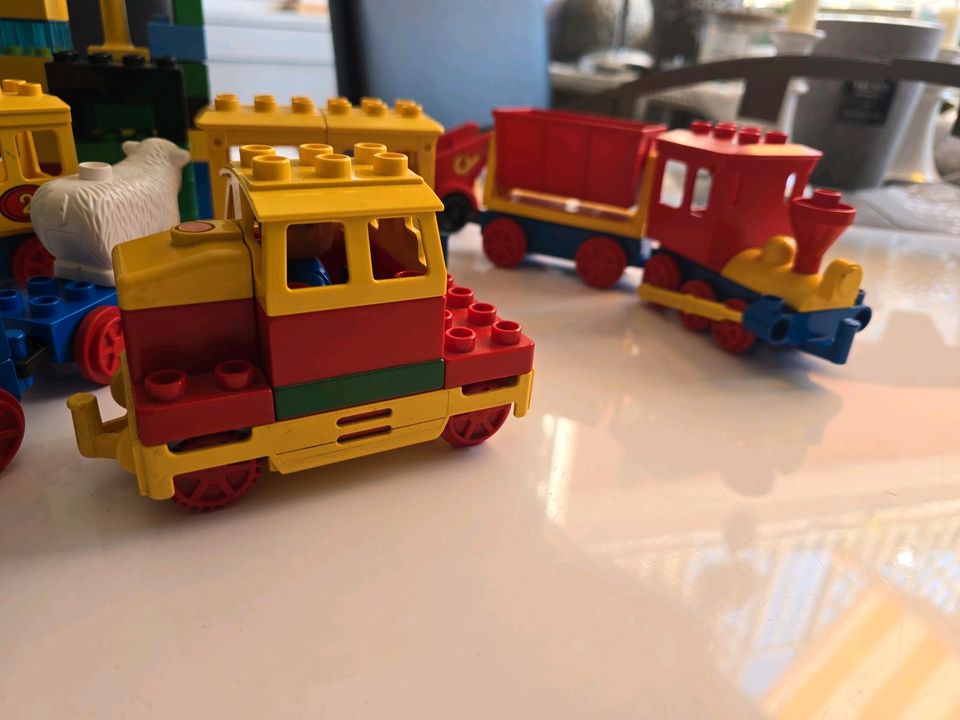 Lego Duplo XXL Eisenbahn Konvolut in Geesthacht