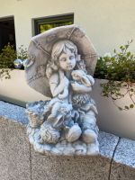 Steinfigur Mädchen/ Junge mit Schirm Rheinland-Pfalz - Speyer Vorschau