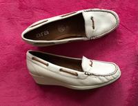 Ara Ballerina Gr 39, Weite G, Weiß, Echtleder, Neu Sachsen-Anhalt - Naumburg (Saale) Vorschau