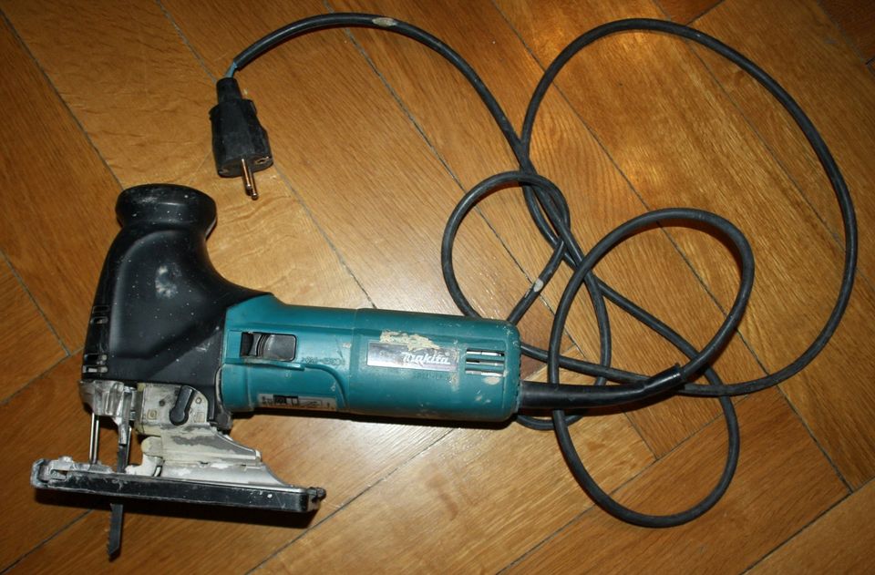 Makita Säge Stichsäge 4341CT 4341 Pendelhubstichsäge mit Koffer in Sachsen  - Mölbis | Heimwerken. Heimwerkerbedarf gebraucht kaufen | eBay  Kleinanzeigen ist jetzt Kleinanzeigen