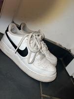 Nike Air Force 1 (GS) für Damen in 36,5 Duisburg - Rheinhausen Vorschau