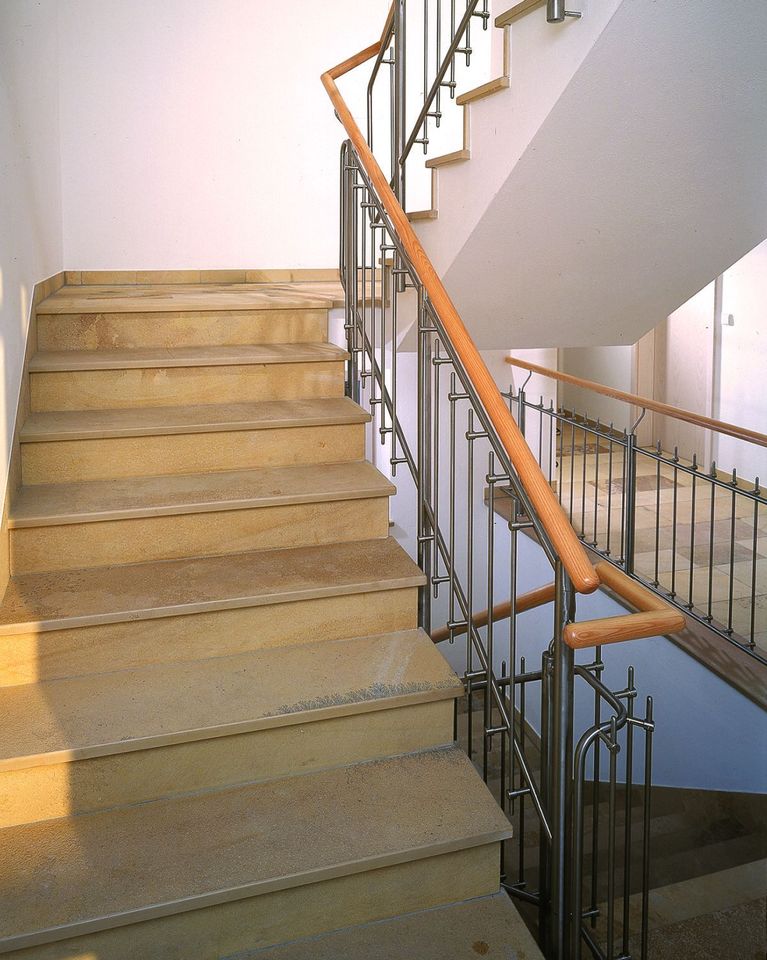 Granit Marmor Treppen Küchen Arbeitsplatten Fensterbänke in Großmehring