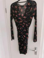 Zara Bodycon Kleid/ Rosen Nordrhein-Westfalen - Velbert Vorschau