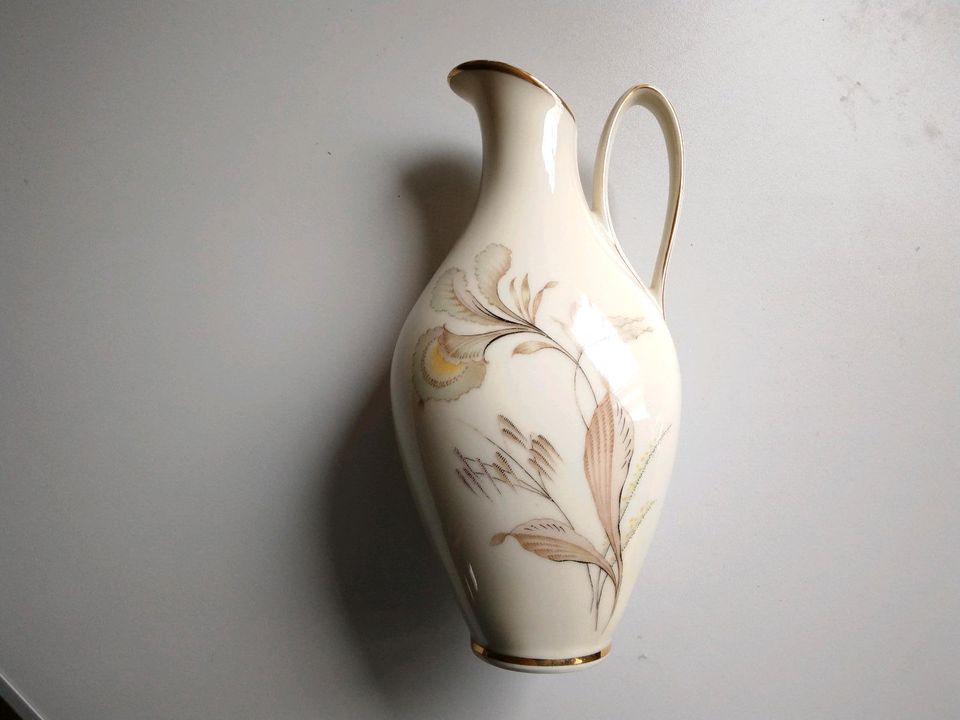Seltmann Weiden Vase mit Henkel Goldrand Blumendekor in Neustadt in Holstein