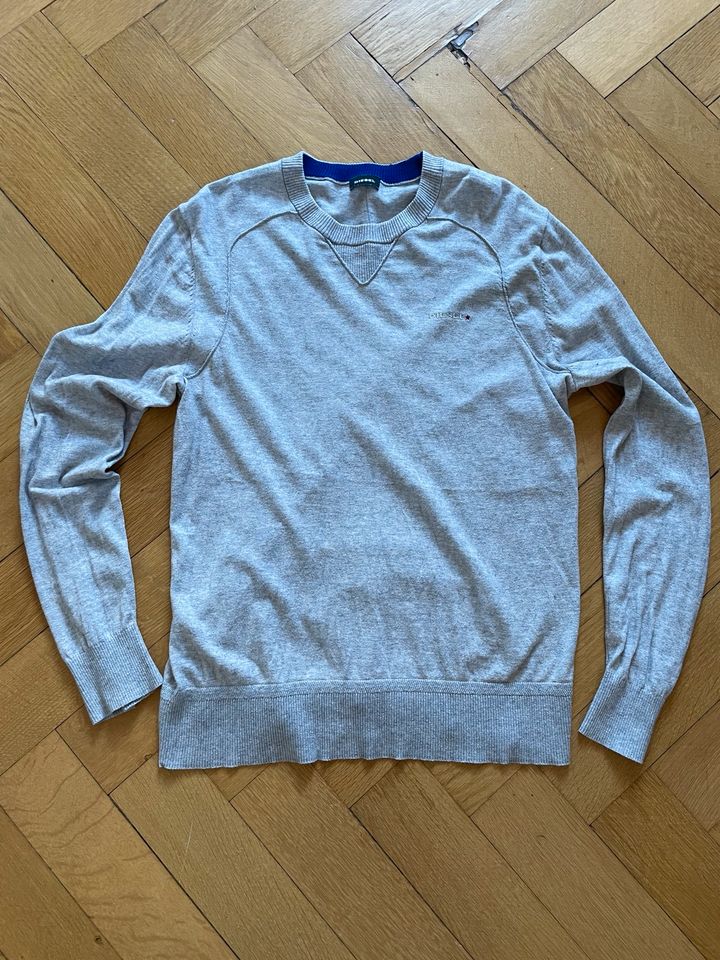 Original DIESEL Pullover (Longsleeve) Gr. M, hellgrau in Leipzig