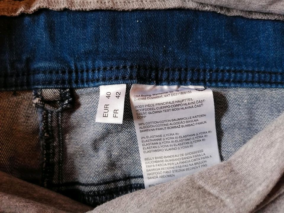 Schwangerschafts Jeans Sommer-Hose kurz - blau - Größe 40 in Kolbermoor