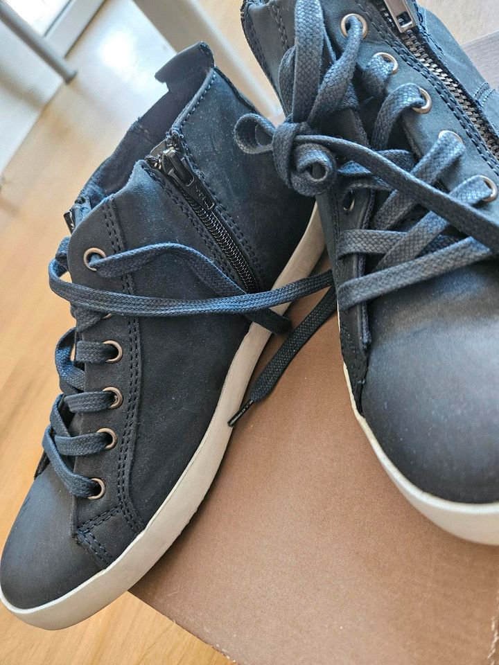 Tamaris Schuhe blau sneaker leder ungetragen gr.38 in Hamburg