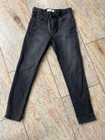 Zara Jeans in schwarz 152 (Skinny-Jeans) Rheinland-Pfalz - Rhens Vorschau