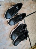 neuwertige Sneaker Schuhe Sport Schuhe 43,42 Herren Sachsen - Panschwitz-Kuckau Vorschau