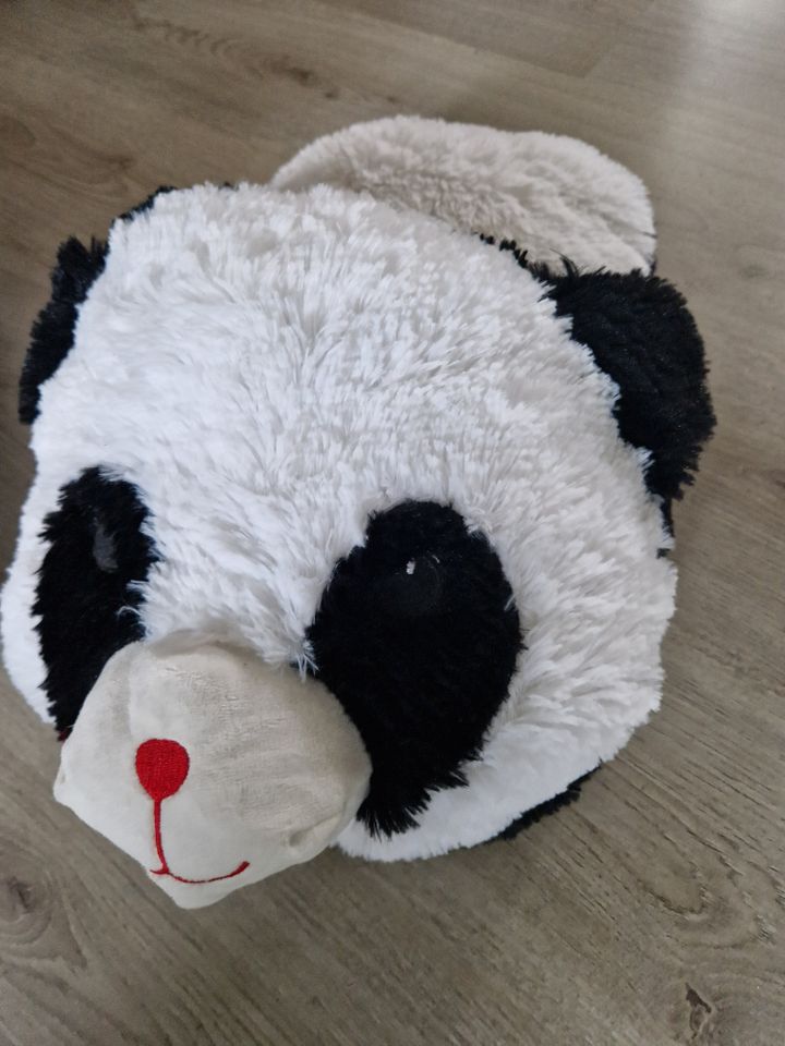 Kuscheltier Fußwärmer Plüschtier Panda XXL 35cm in Greifswald