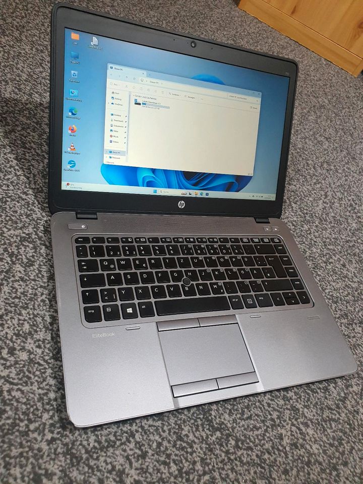 HP Laptop 745, 8GB , 250 SSD , Windows 11 Pro in Peine