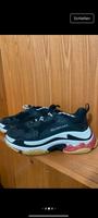100% org. BALENCIAGA Triple S, 41,w cd, gg Bremen - Obervieland Vorschau