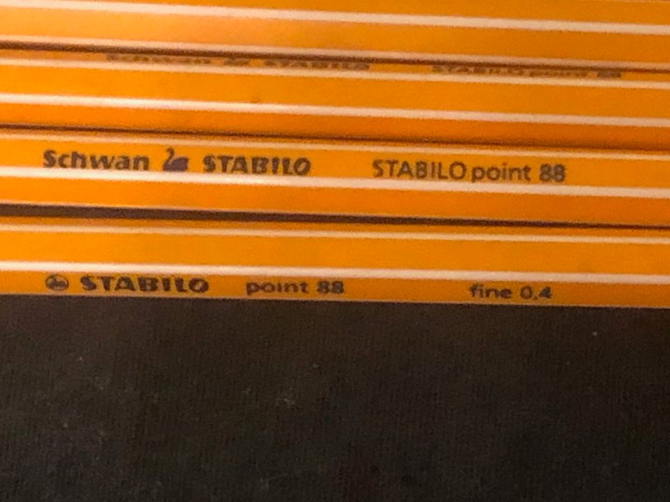 8x Stabilo Fine Point 88 0,4 Korrektur Rotstift, 8Stk. in Neuss