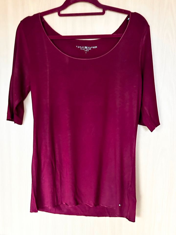 weinrotes Bordeaux rotes Tommy Hilfiger Shirt in Gr. L in Schwerin