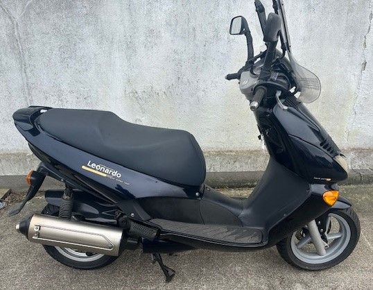 Aprilia Leonardo 125 blau Top in Kiel