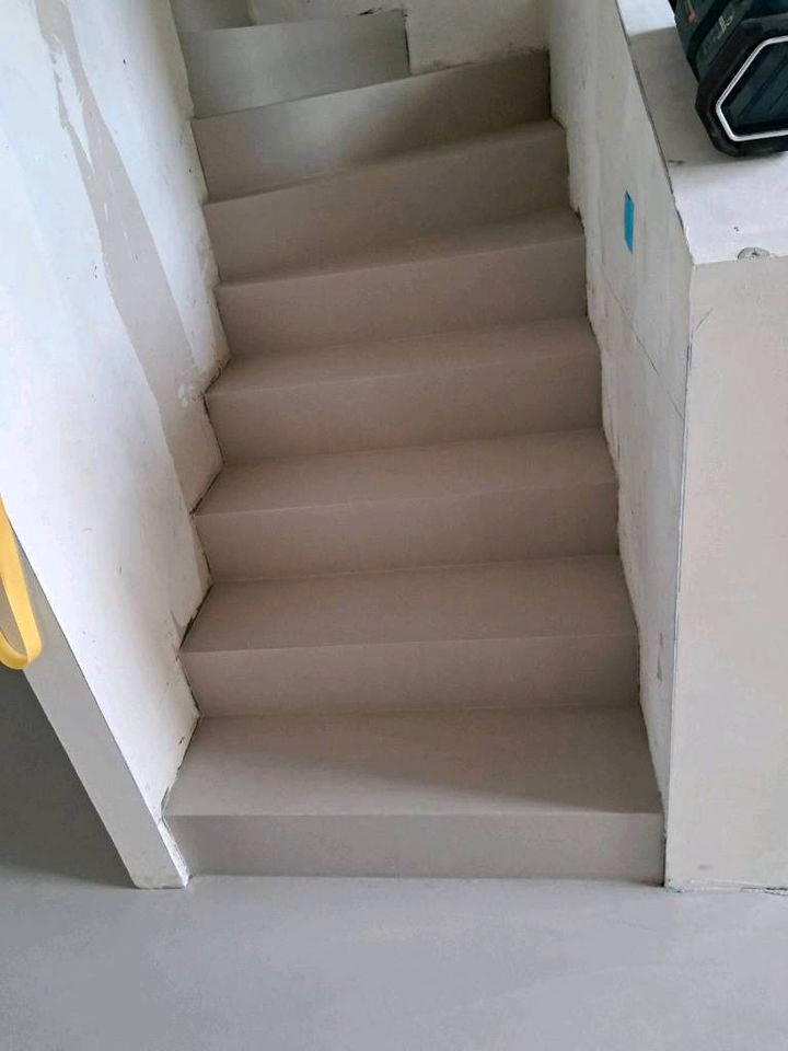 Treppen Renovierung / Sanierung fugenlos in Lindlar