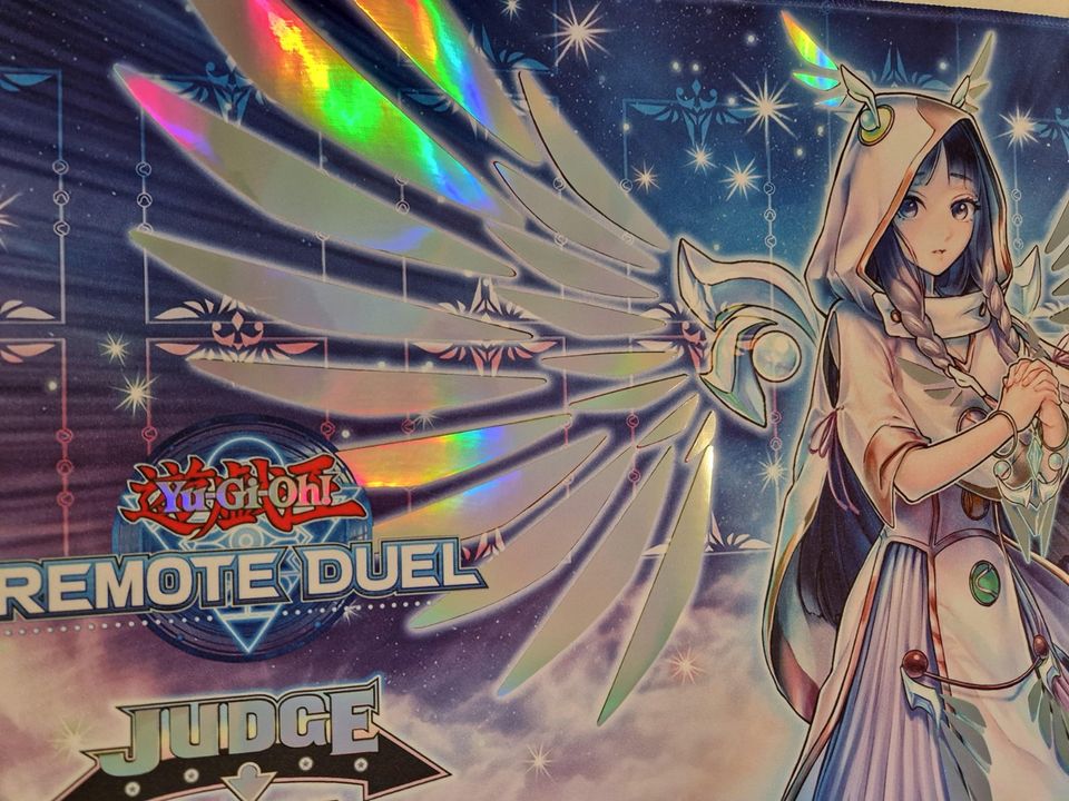 Yugioh Holo Playmat Diviner of the Herald NEU Spielmatte + Beutel in Berlin