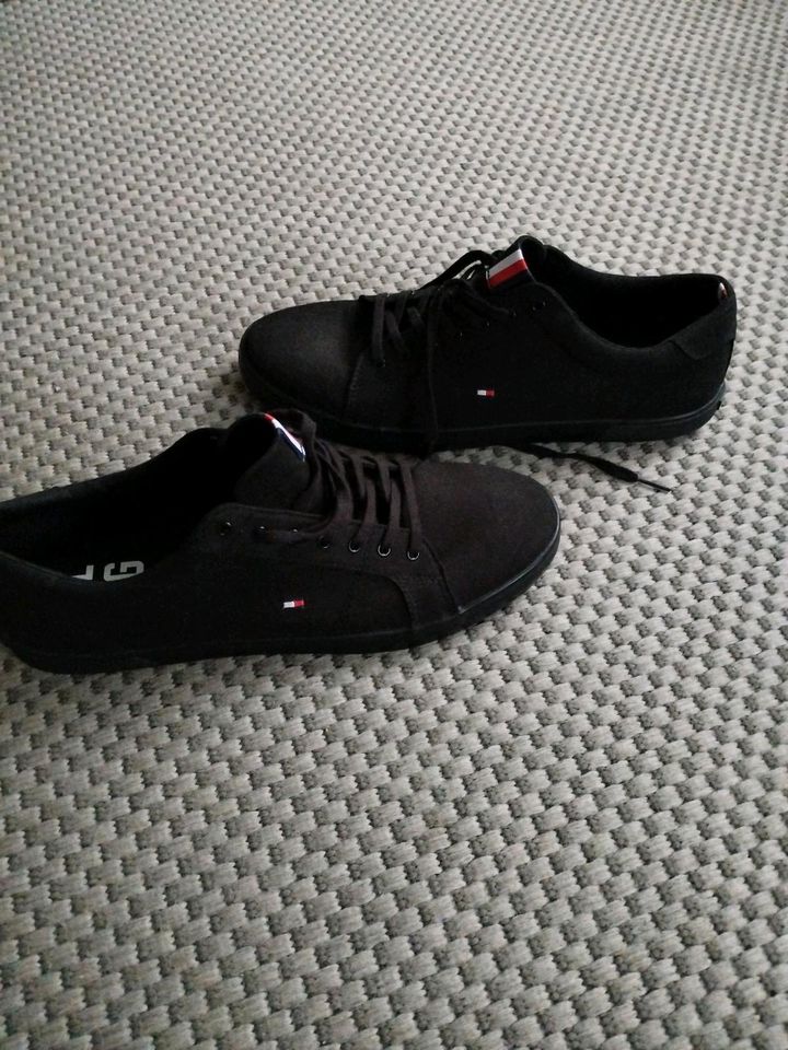 Tommy Hilfiger Sneaker schwarz Gr.45 NEU in Neuss