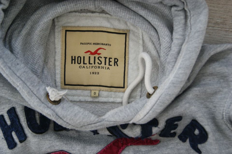 Hoodie Sweatshirt von Champion und Hollister Gr. S in Scheyern