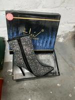 Neue Stiefel Essen-West - Frohnhausen Vorschau
