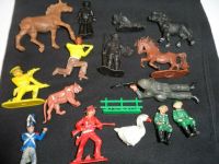 Plastik/Gummi Figuren DDR Reiter, Cowboy, Soldaten, Tiere, Pferde Sachsen-Anhalt - Magdeburg Vorschau