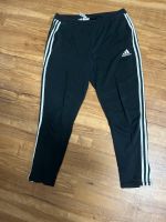 Adidas Jogginghose, schwarz mit weißen Streifen Baden-Württemberg - Leutenbach Vorschau