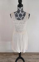 Kleid mit Spitze Creme-Weiß Gr.XS Niedersachsen - Uelsen Vorschau