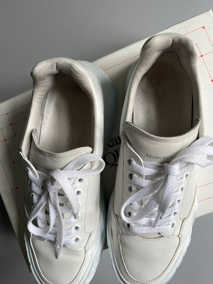 weiße/ off White   Sneaker Curt von Alexander McQueen Gr 39. in Berlin