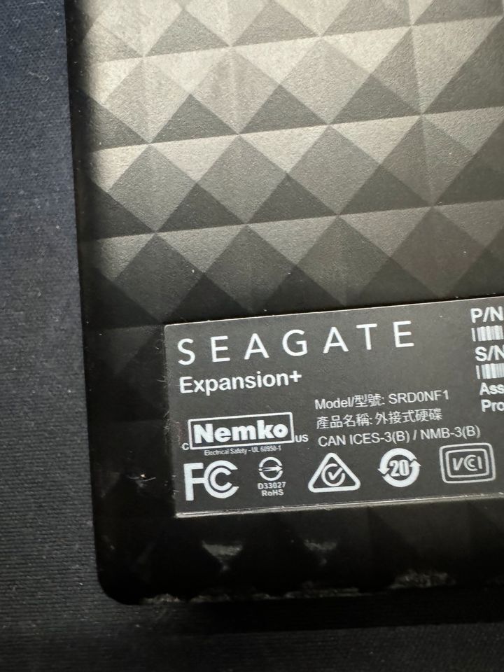 Seagate Expansion+ 2TB schwarz in Mönchengladbach