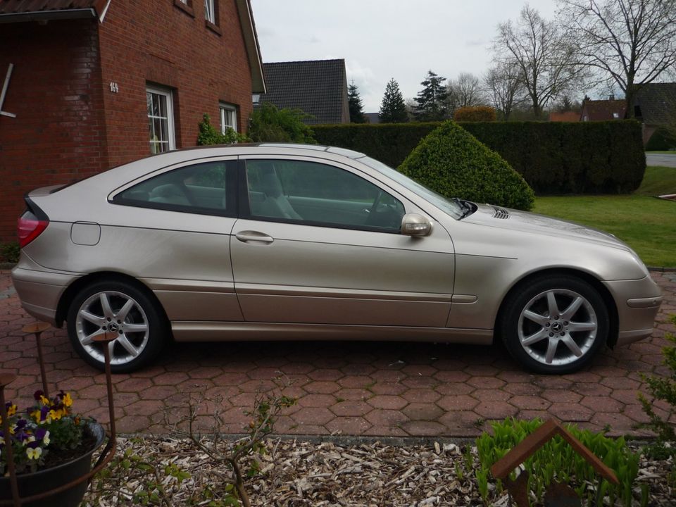 Mercedes Benz CLC Sportcoupe Kompressor automatik in Wiesmoor