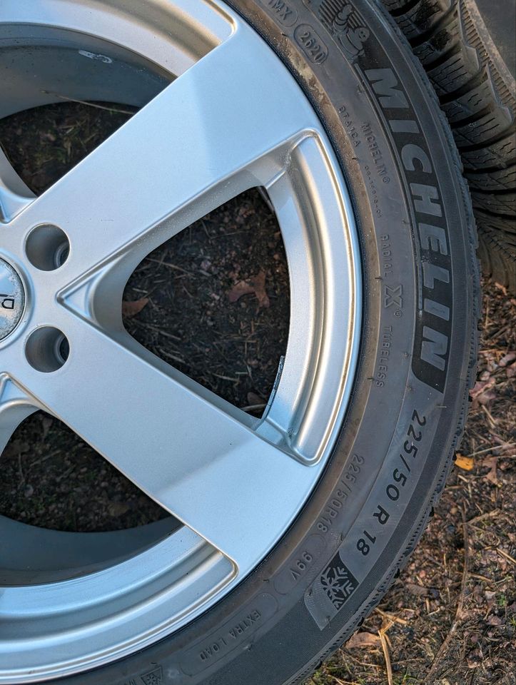 Felgen Platin 18" Michelin DOT20 6mm 225/50 Audi A6 5x112 reifen in Meißen