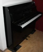 Klavier schwarz Hochglanz mit sehr schönem Klang Berlin Spandau Berlin - Spandau Vorschau