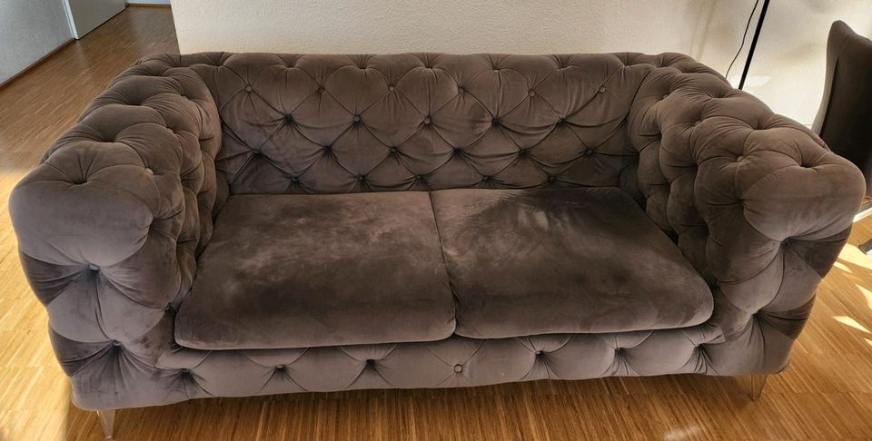 2x Westeros Chesterfield 2 sitzer Sofa Couch in Düsseldorf