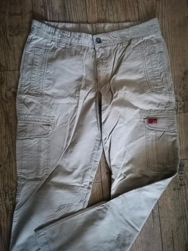 Mogul Sommer Cargo Hosen Gr.34, Paket+Shirts Marken in Berlin