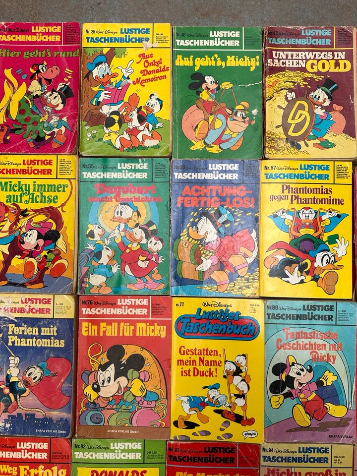 Lustiges Taschenbücher Alt 1977 Disneys Donald Mickey Sammeln in Frankfurt am Main