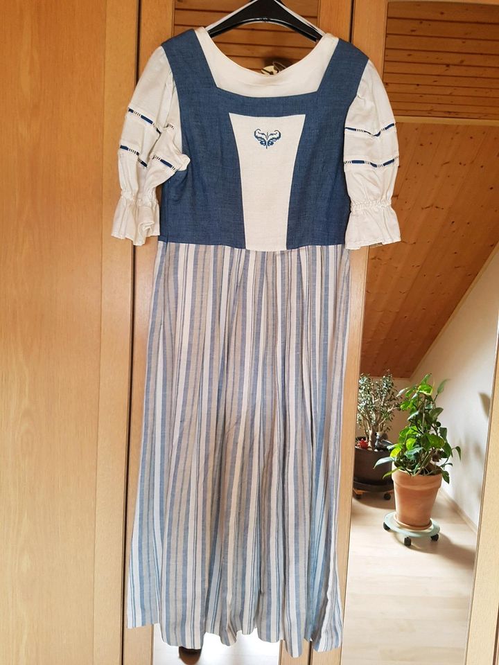 Damenkleid/Dirndl im Landhaus Look mit Oberteil Größe 44 in Großheirath