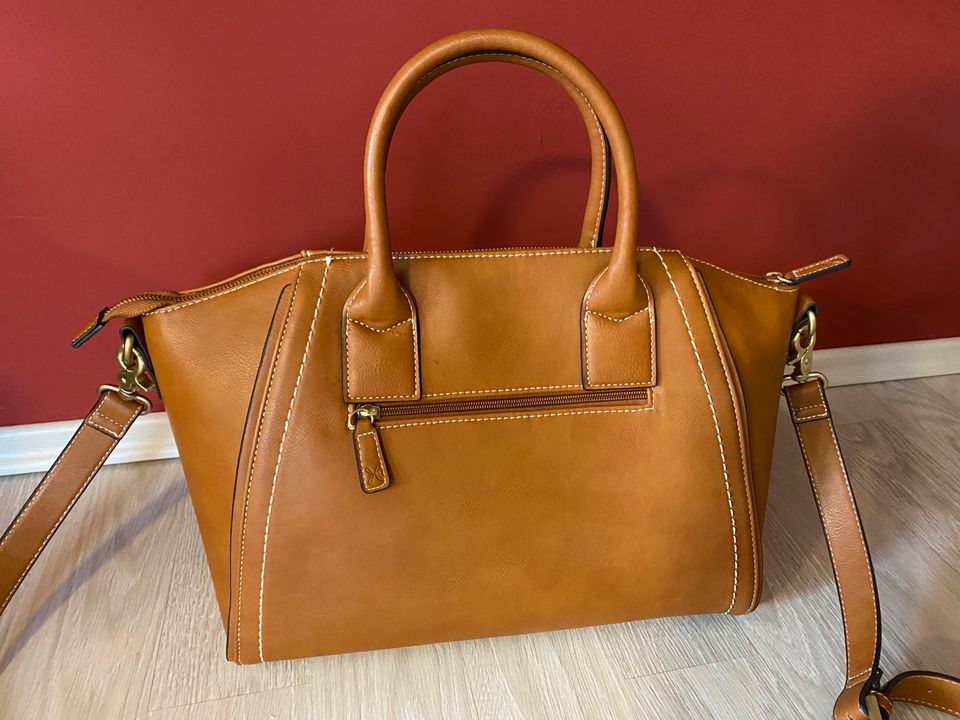 Fiorelli Tasche Umhängetasche NEU braun in Westerrönfeld