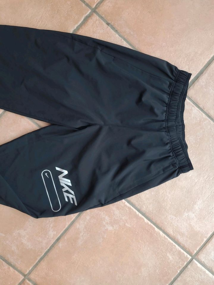 Damen Jogging Hose Nike Gr S neuwertig in Pfungstadt