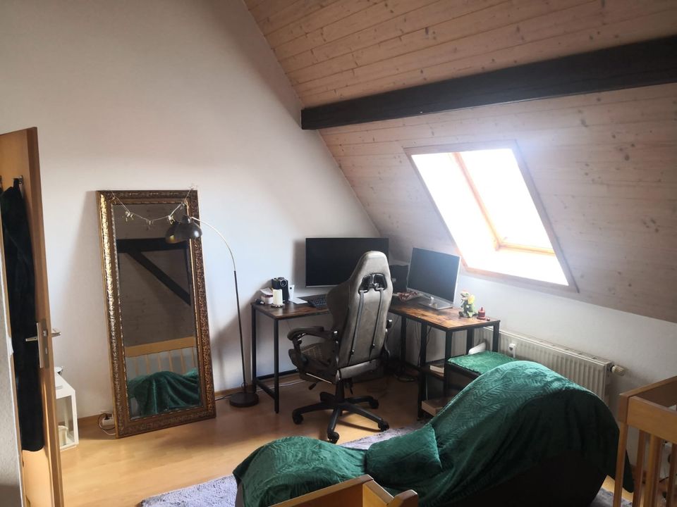 Kurzzeitmiete - für 2 Monate: Süße Masionette Wohnung in Erfurt