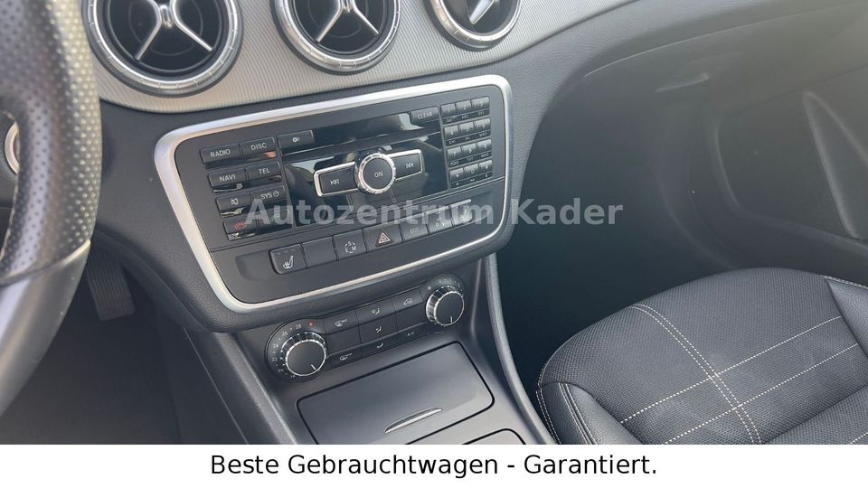 Mercedes-Benz CLA 200 Coupe*LED*Xenon*Navi*PDC*MFL*SHZ*8 fach in Eschweiler