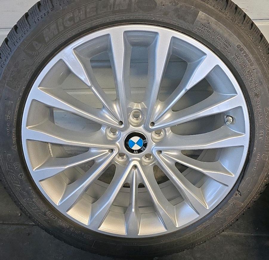 Neuwertig 18 Zoll Original BMW G30/G31 Felgen Winterreifen Räder in Marl