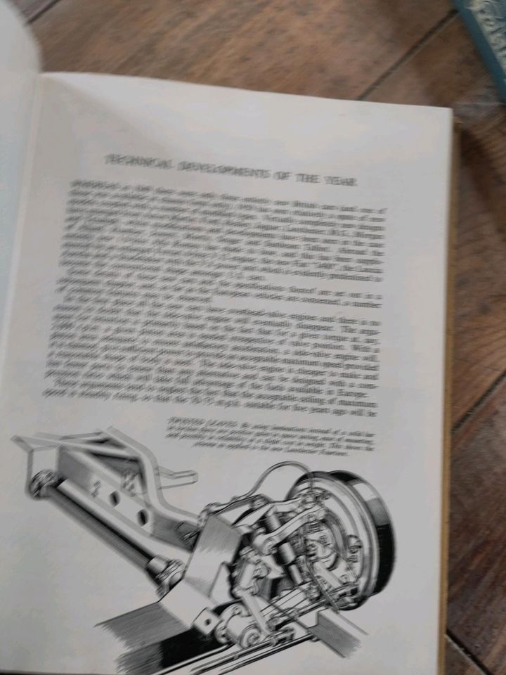 Motor Year Book 1951, signiert von Autoren, selten gut erhalten in Bautzen