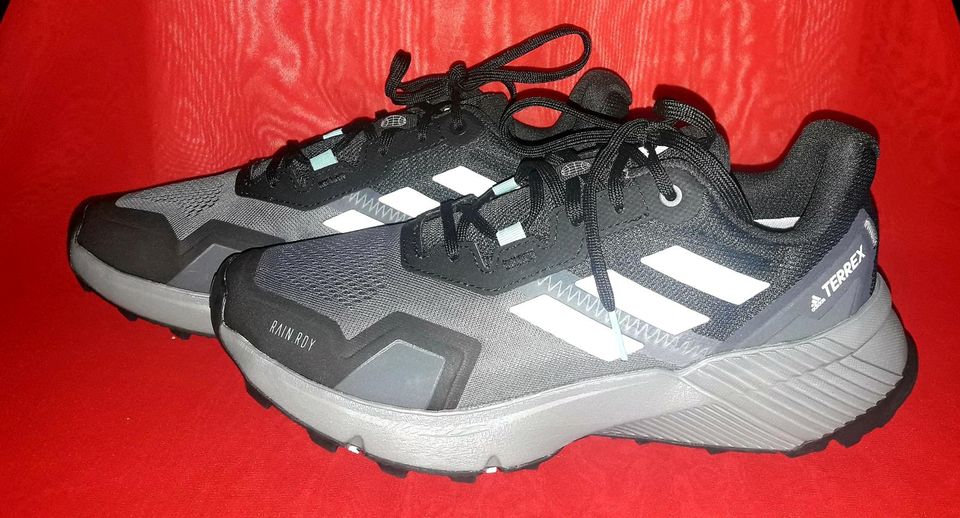 Adidas Sport Schuhe. Größe 6 1/2. in Heubach