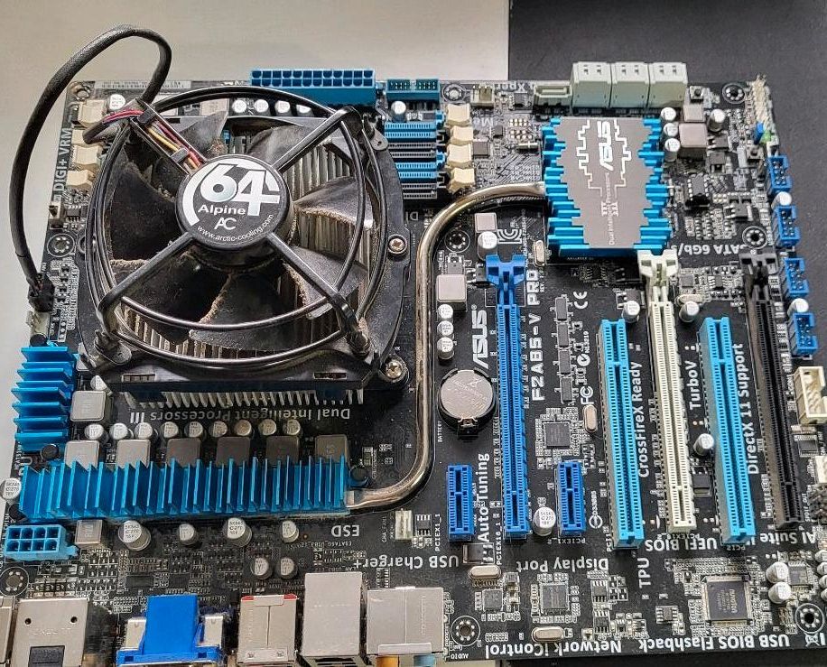 Mainboard + Netzteil + Soundkarte in Herne