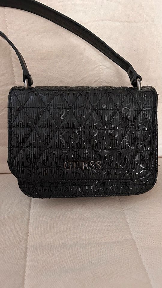 Kleine Tasche von Guess in schwarz,wie neu in Rheinland-Pfalz -  Schwabenheim an der Selz | eBay Kleinanzeigen ist jetzt Kleinanzeigen