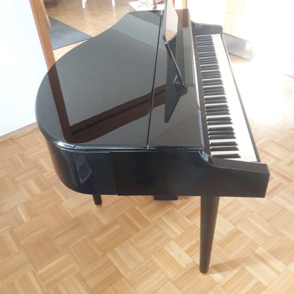 Yamaha CLP 555 E-Piano digital Flügel schwarz Hochglanz in Kehl